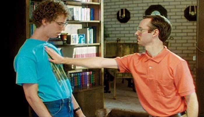 Still of Aaron Ruell and Jon Heder in Napoleon Dynamite (2004)