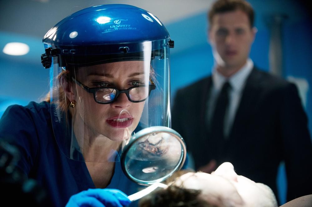 Still of Lauren Holly and Joey McIntyre in Motive (2013)
