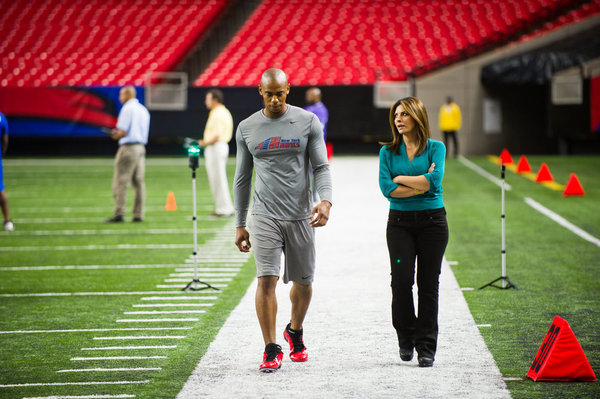 Still of Callie Thorne and Mehcad Brooks in Necessary Roughness (2011)