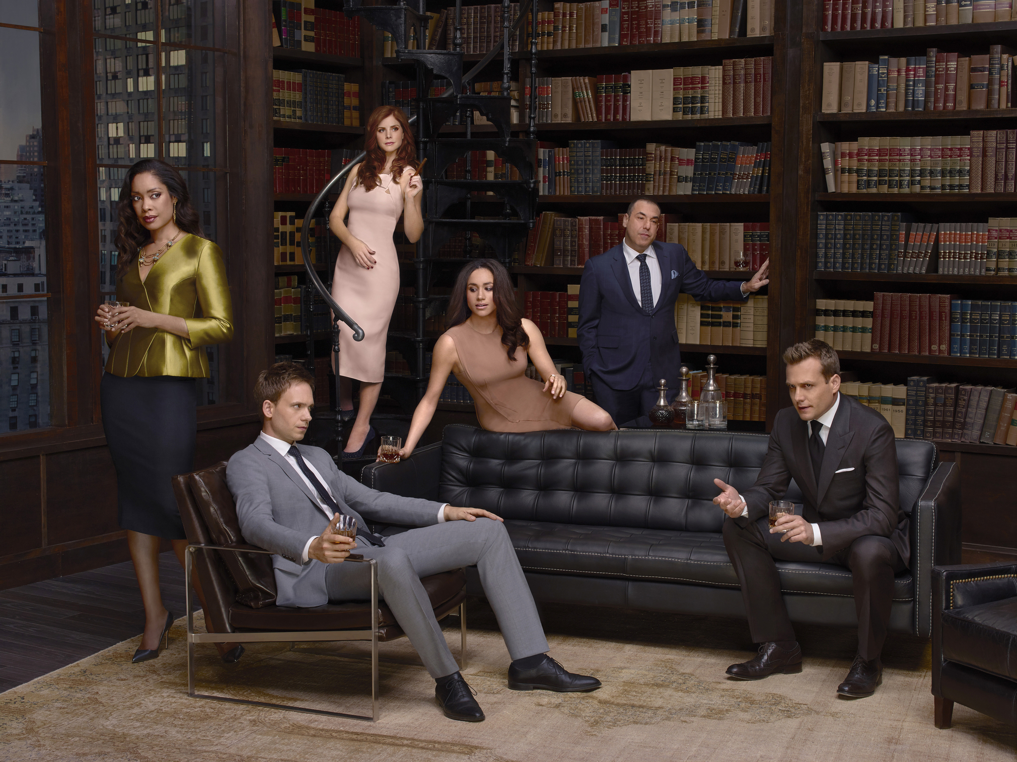 Still of Rick Hoffman, Gabriel Macht, Gina Torres, Patrick J. Adams, Sarah Rafferty and Meghan Markle in Suits (2011)