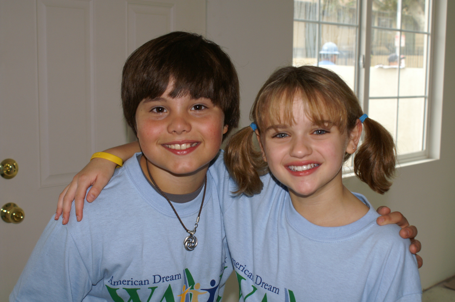 Zach with Joey King at the 2010 Habitat for Humanity walk.