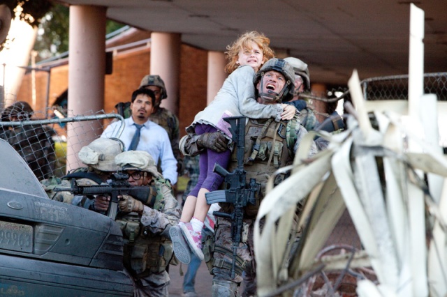 JOEY KING, AARON ECKHART, NE-YO, MICHAEL PENA- WORLD INVASION: BATTLE LOS ANGELES