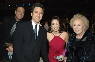 Brad Garrett, Patricia Heaton, Doris Roberts and Ray Romano