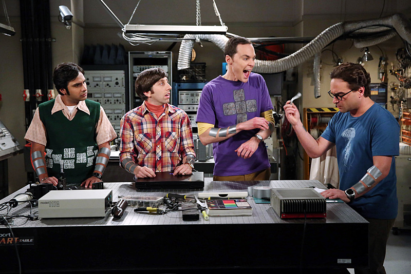 Still of Johnny Galecki, Simon Helberg, Jim Parsons and Kunal Nayyar in Didziojo sprogimo teorija (2007)