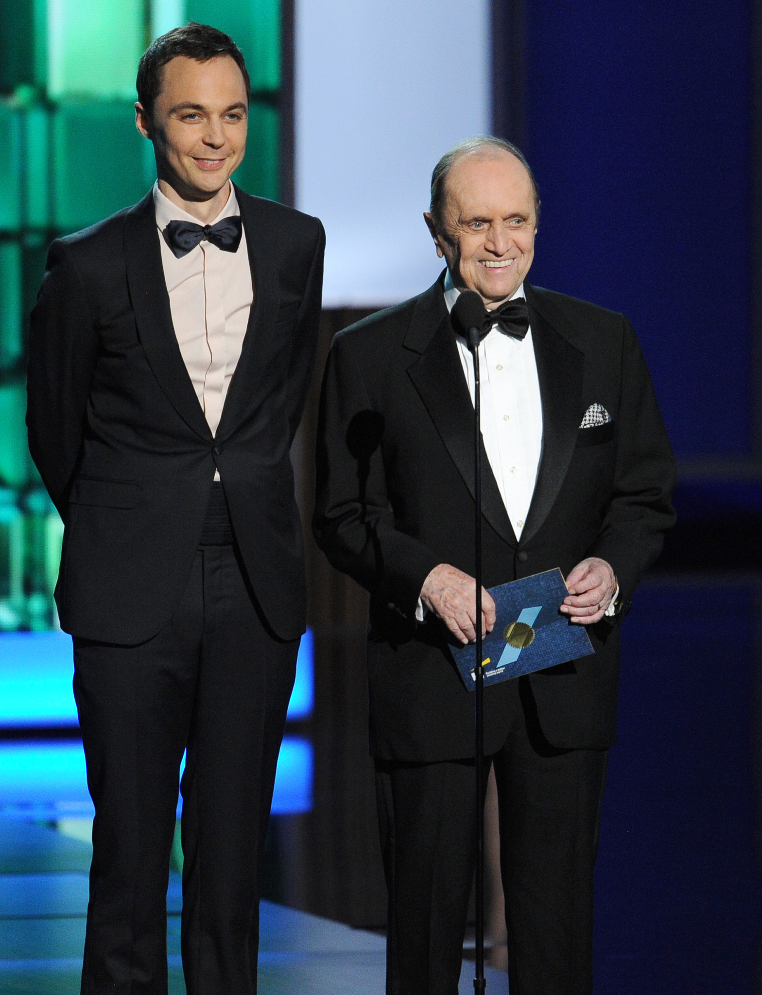 Bob Newhart and Jim Parsons at event of The 65th Primetime Emmy Awards (2013)