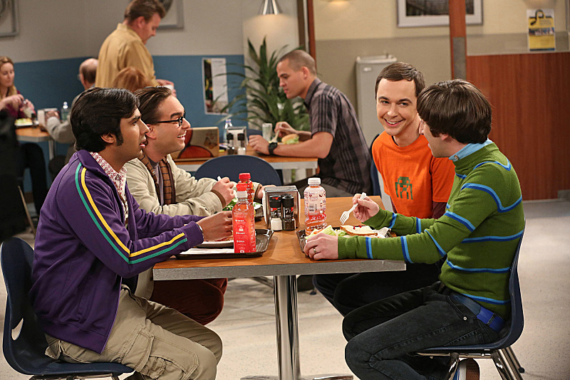 Still of Johnny Galecki, Simon Helberg, Bob Newhart, Jim Parsons and Kunal Nayyar in Didziojo sprogimo teorija (2007)