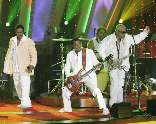Still of Kool & The Gang in Dancing with the Stars (2005)