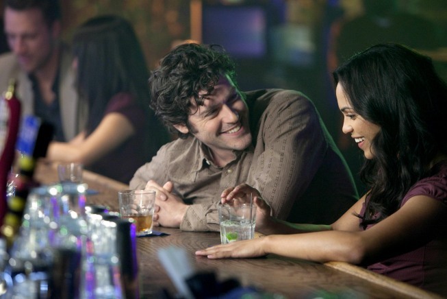 Still of Brendan Hines and Monica Raymund in Melo teorija (2009)