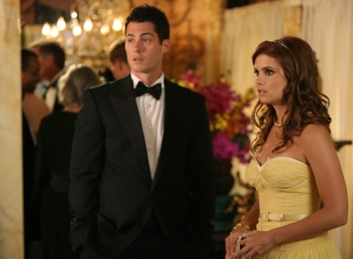 Still of JoAnna Garcia Swisher and Brian Hallisay in Privileged (2008)