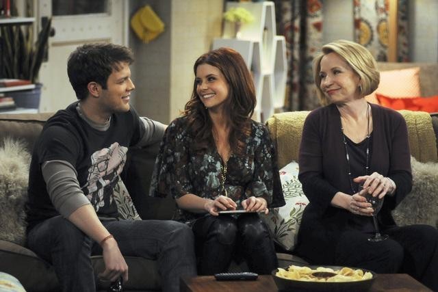 Still of JoAnna Garcia Swisher, Debra Jo Rupp and Jake Lacy in Better with You (2010)