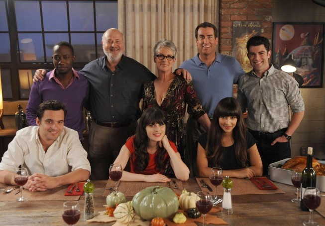 Still of Jamie Lee Curtis, Rob Reiner, Zooey Deschanel, Max Greenfield, Rob Riggle, Hannah Simone and Lamorne Morris in New Girl (2011)