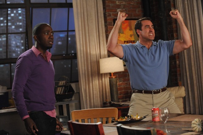 Still of Rob Riggle and Lamorne Morris in New Girl (2011)