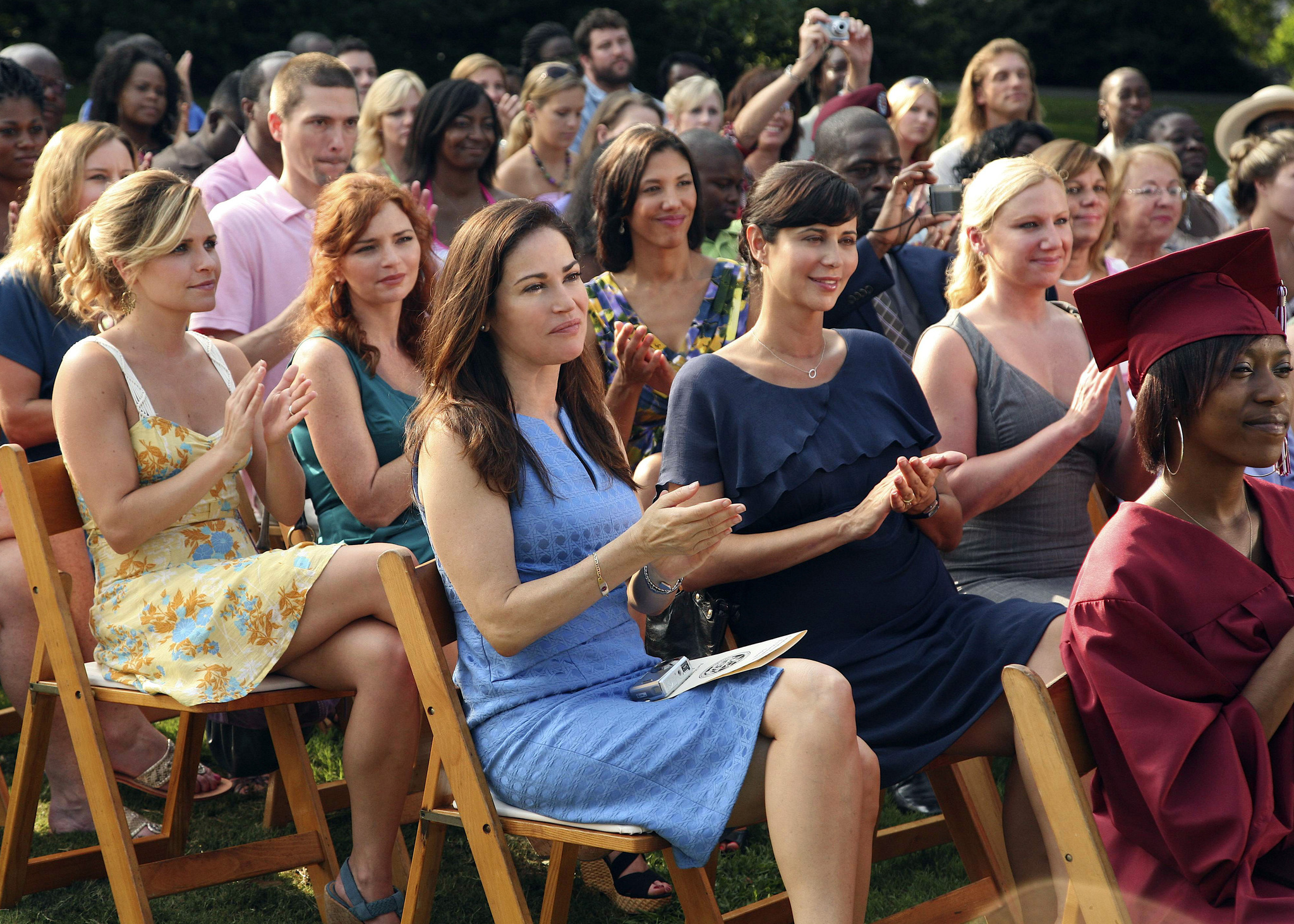 Still of Kim Delaney, Catherine Bell, Wendy Davis, Brigid Brannagh and Sally Pressman in Army Wives (2007)