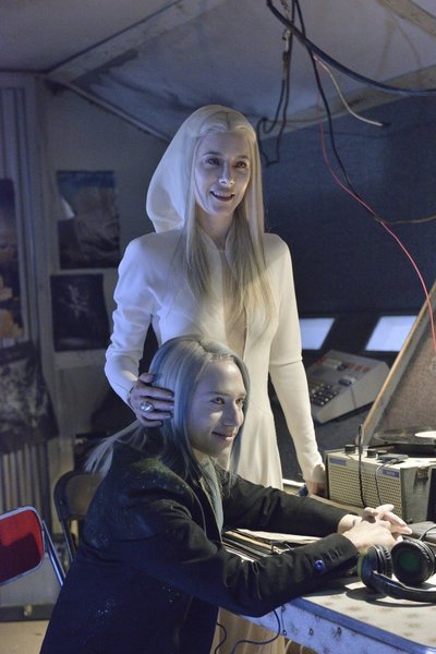 Still of Jaime Murray and Jesse Rath in Defiance (2013)