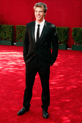 Hunter Parrish at event of The 61st Primetime Emmy Awards (2009)