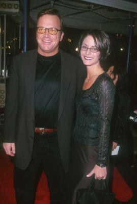 Tom Arnold at event of Kovos klubas (1999)