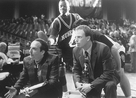 Still of David Paymer, Kirk Baily and Kadeem Hardison in The Sixth Man (1997)