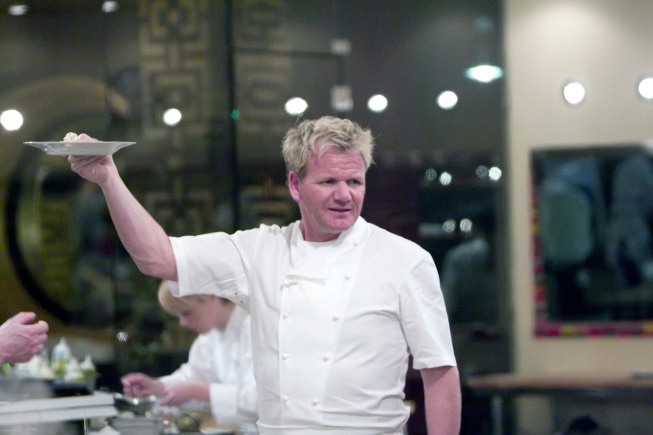Still of Gordon Ramsay in Hell's Kitchen: 12 Chefs Compete (2010)