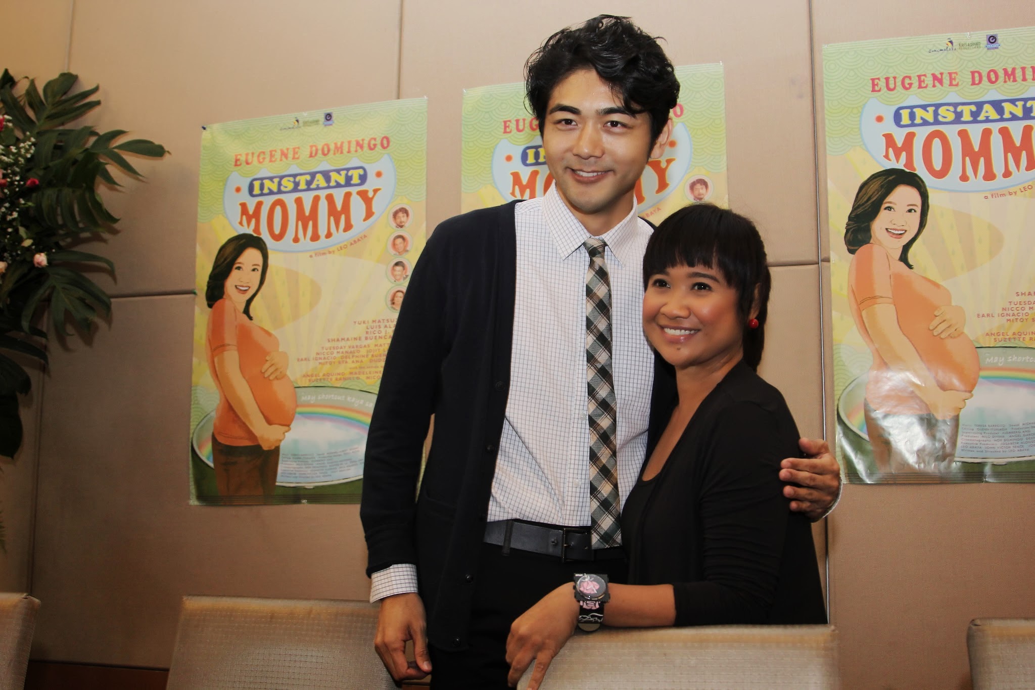 Yuki Matsuzaki and Eugene Domingo at event of Instant Mommy
