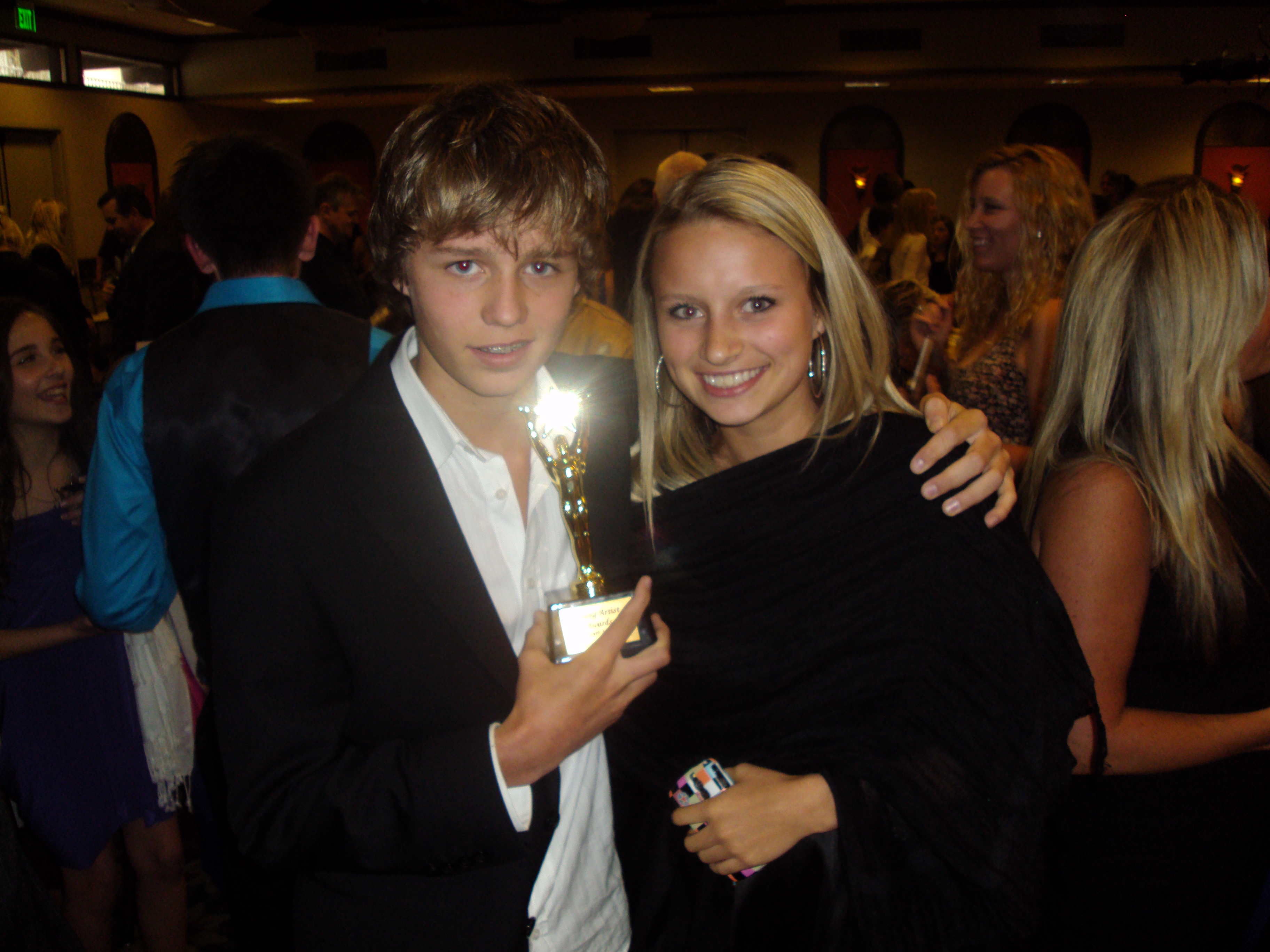 Ty Wood & Taylor Wood at the Young Artist Awards 2010