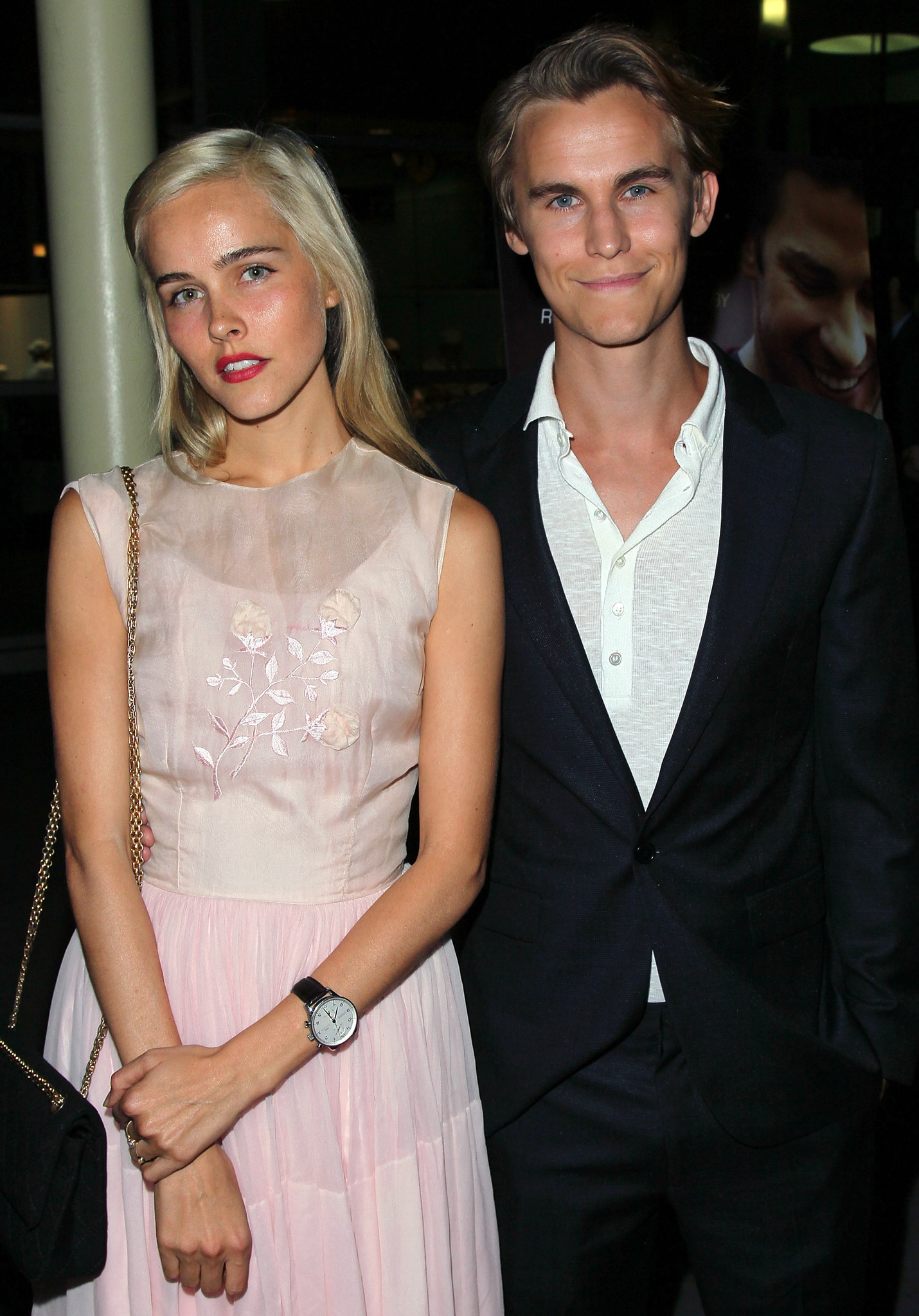 Isabel Lucas and Rhys Wakefield at event of Nobody Walks (2012)