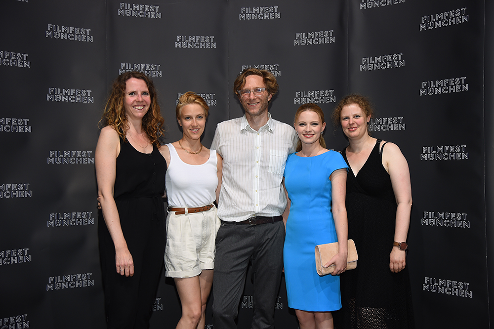 Producer Ineke Hagedorn, Director and Lead Actors Linnea Saasen and Alex Holdridge, Actress Jennifer Ulrich and Kyra Scheurer