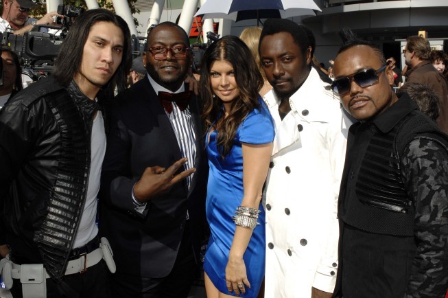 Still of The Black Eyed Peas and Randy Jackson in American Idol: The Search for a Superstar (2002)