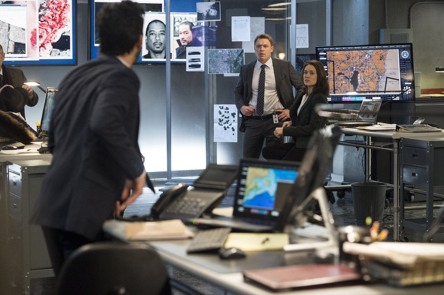 Still of Megan Boone and Diego Klattenhoff in The Blacklist (2013)