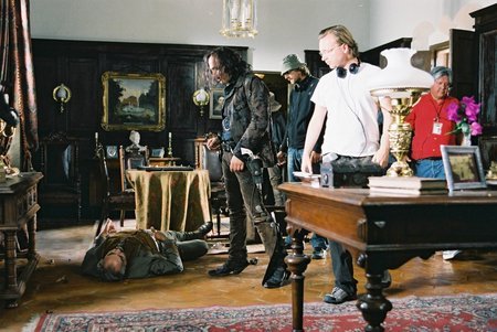 Dwight Yoakam, Joachim Rønning and Espen Sandberg in Bandites (2006)