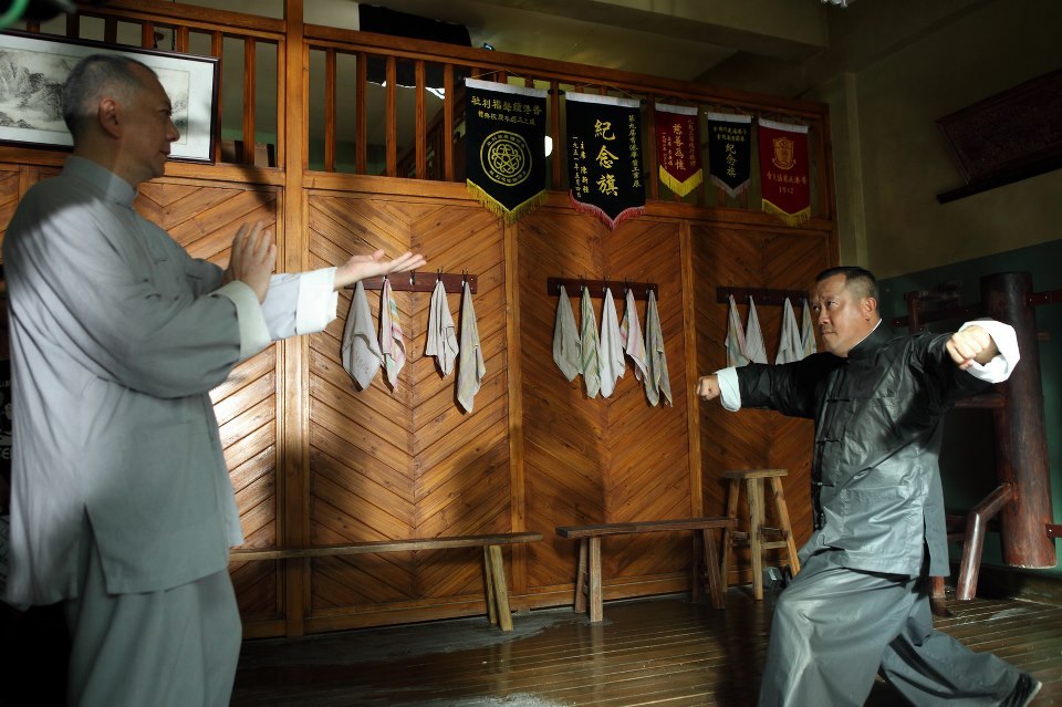 Still of Eric Tsang and Anthony Chau-Sang Wong in Yip Man: Jung gik yat jin (2013)