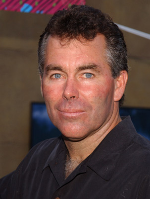 Jeff Clark at event of Riding Giants (2004)