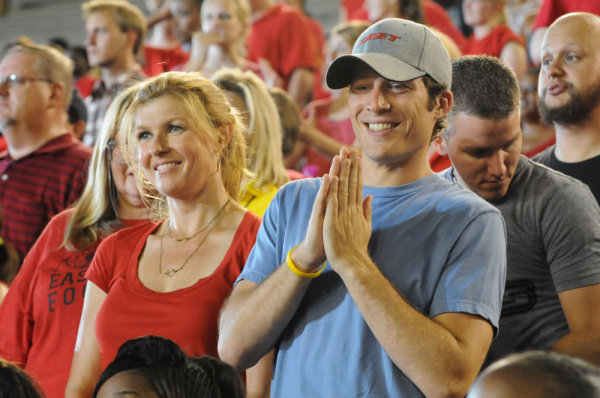 Still of Connie Britton and Zach Gilford in Friday Night Lights (2006)