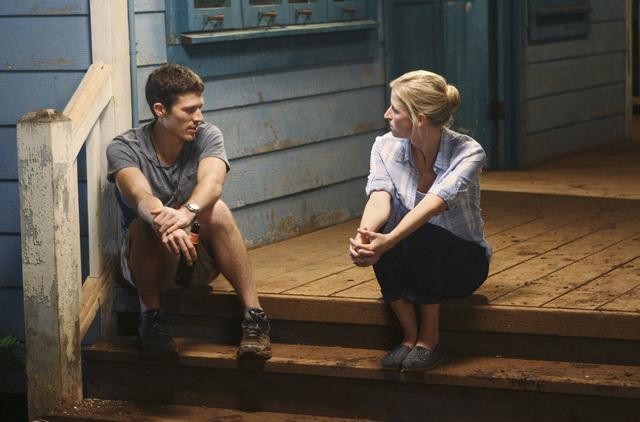 Still of Mamie Gummer and Zach Gilford in Off the Map (2011)