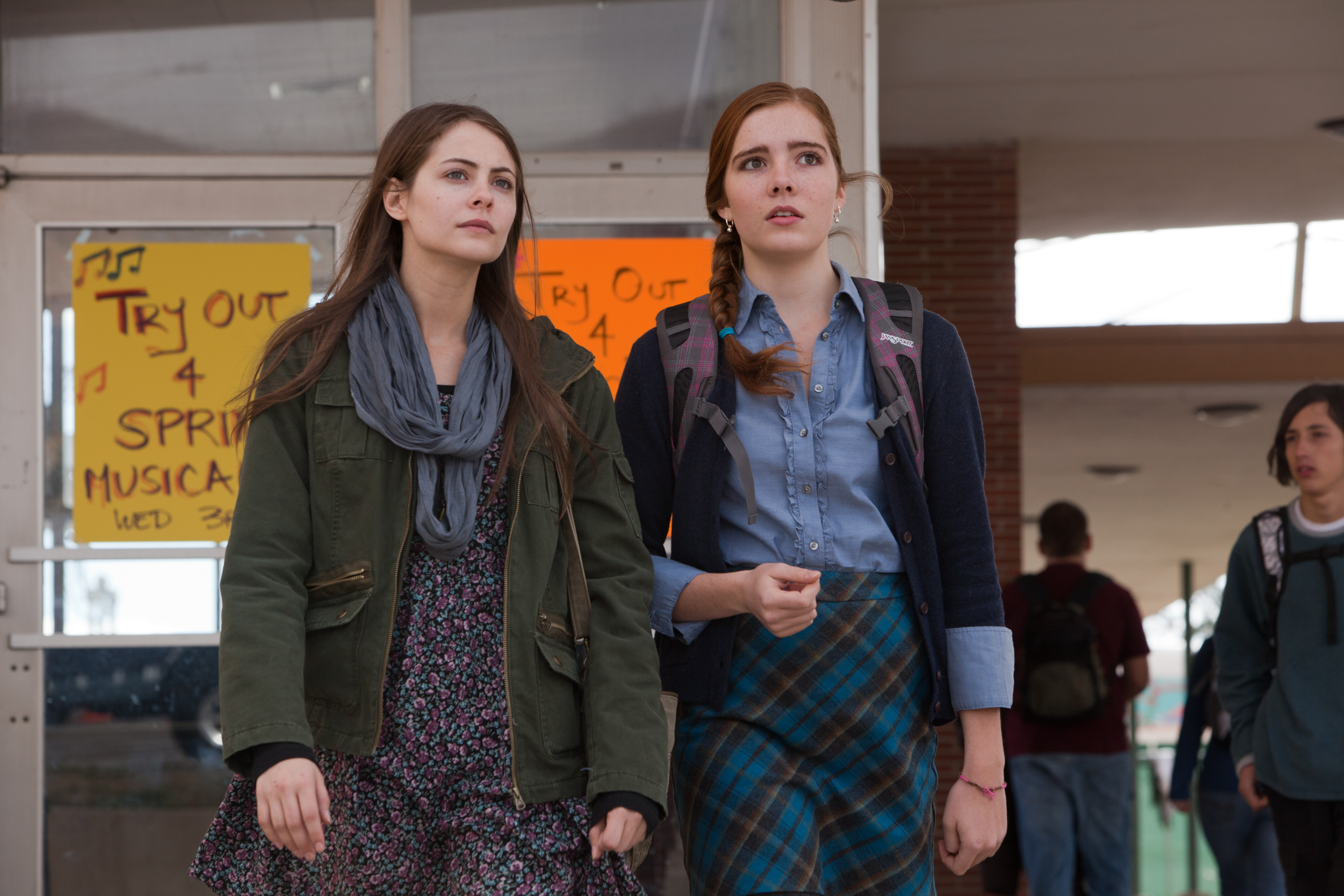 Still of Willa Holland and Elise Eberle in Tiger Eyes (2012)