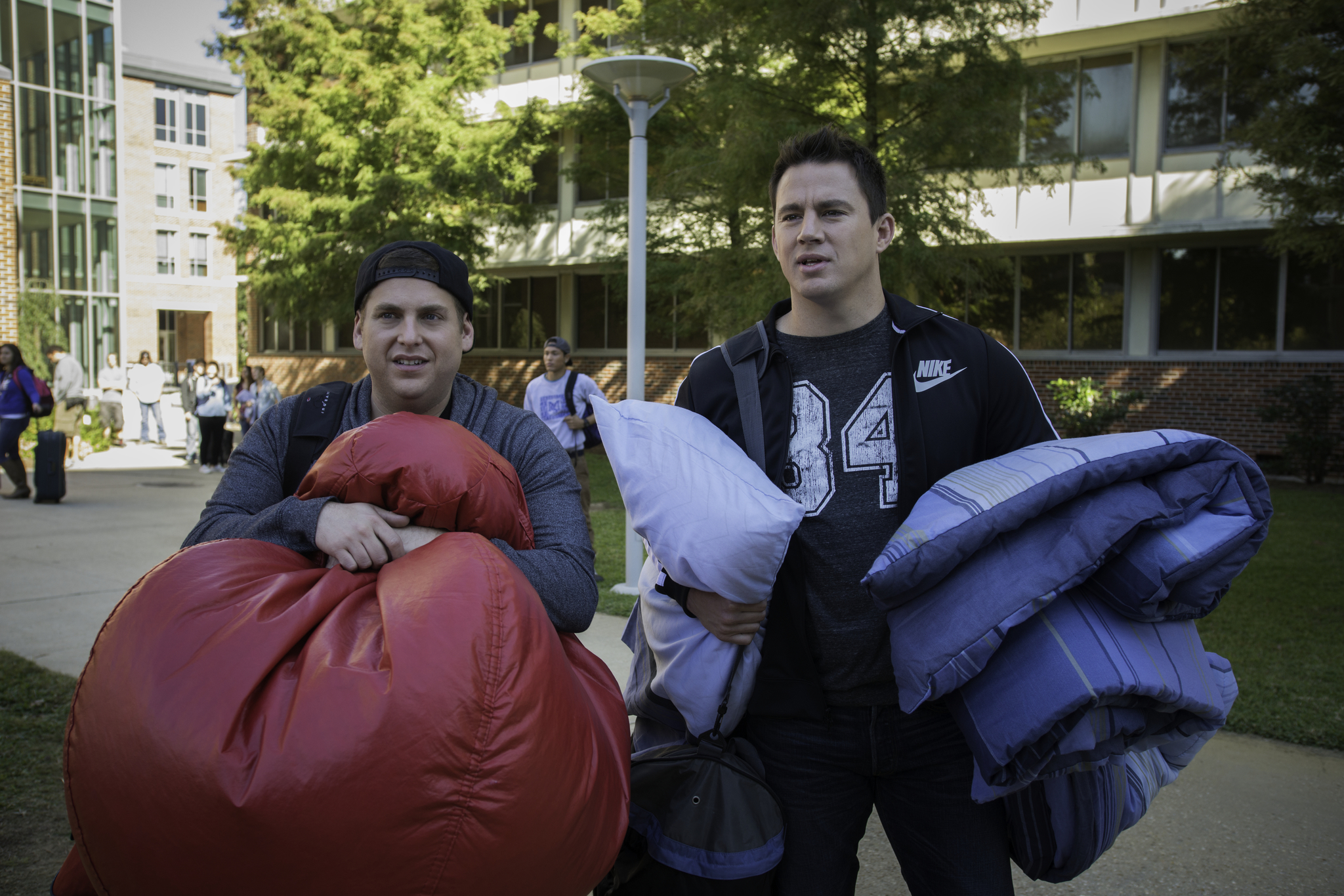 Still of Channing Tatum and Jonah Hill in Nevykeliai po priedanga 2 (2014)