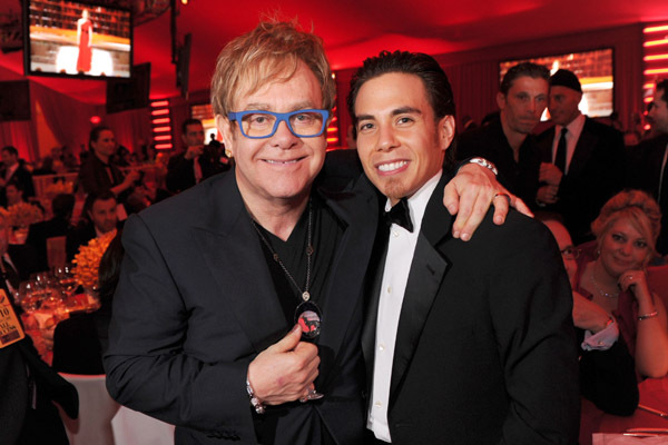 Elton John and Apolo Ohno at event of The 82nd Annual Academy Awards (2010)