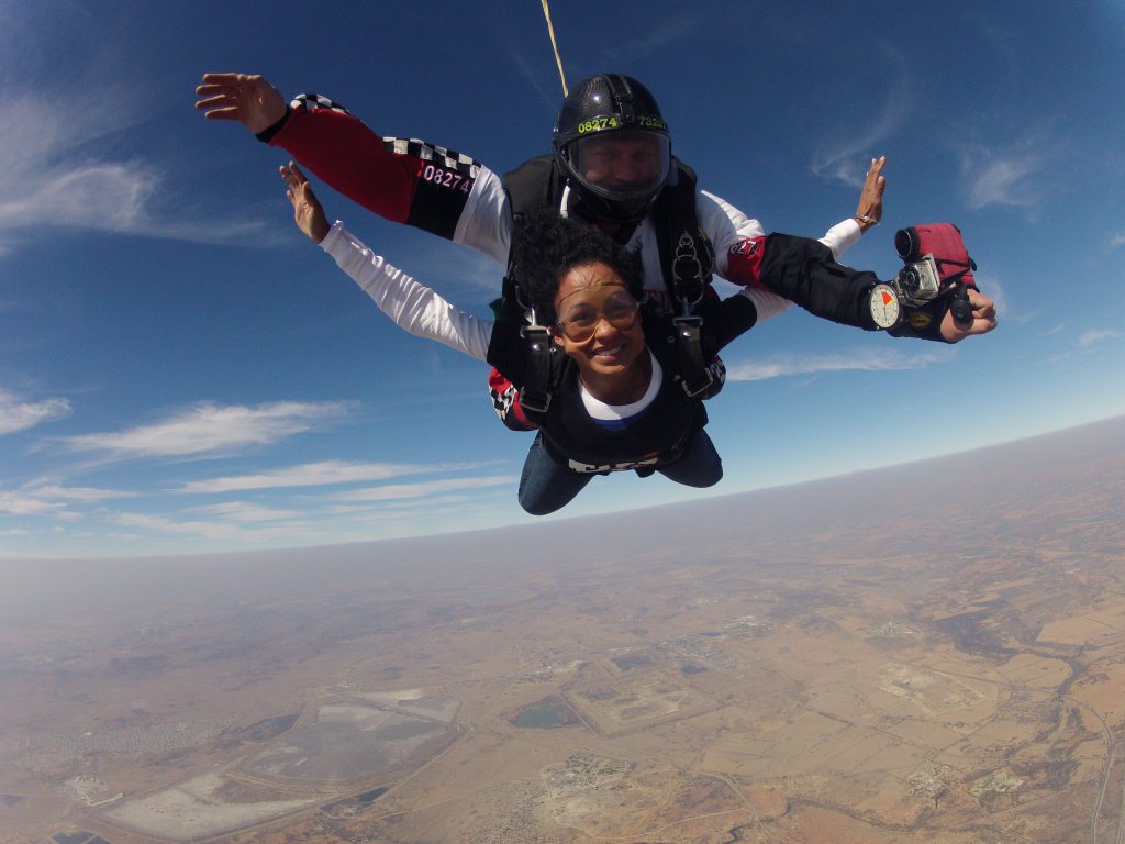 Faye Peters takes a tandem skydive for the Skydive for Rhinos campaign. As featured on 50/50 (SABC2).