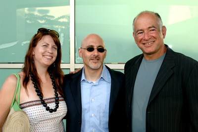 Gary David Goldberg, Jeff Robinov and Polly Johnsen at event of Must Love Dogs (2005)