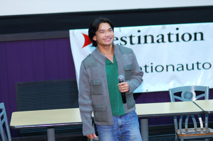 Lee answering questions at the Vancouver Asian Film Festival, 2007.