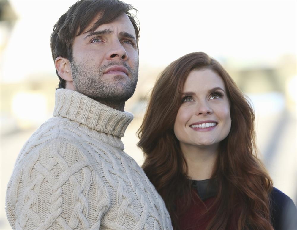 Still of JoAnna Garcia Swisher and Gil McKinney in Once Upon a Time (2011)
