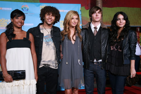 Corbin Bleu, Monique Coleman, Ashley Tisdale, Vanessa Hudgens and Zac Efron at event of High School Musical 2 (2007)