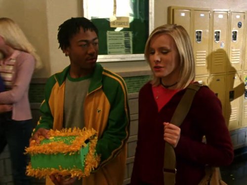 Still of Kristen Bell and Percy Daggs III in Veronica Mars (2004)