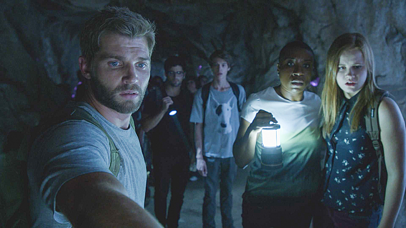 Still of Mike Vogel, Colin Ford, Aisha Hinds, Max Ehrich and Mackenzie Lintz in Under the Dome (2013)