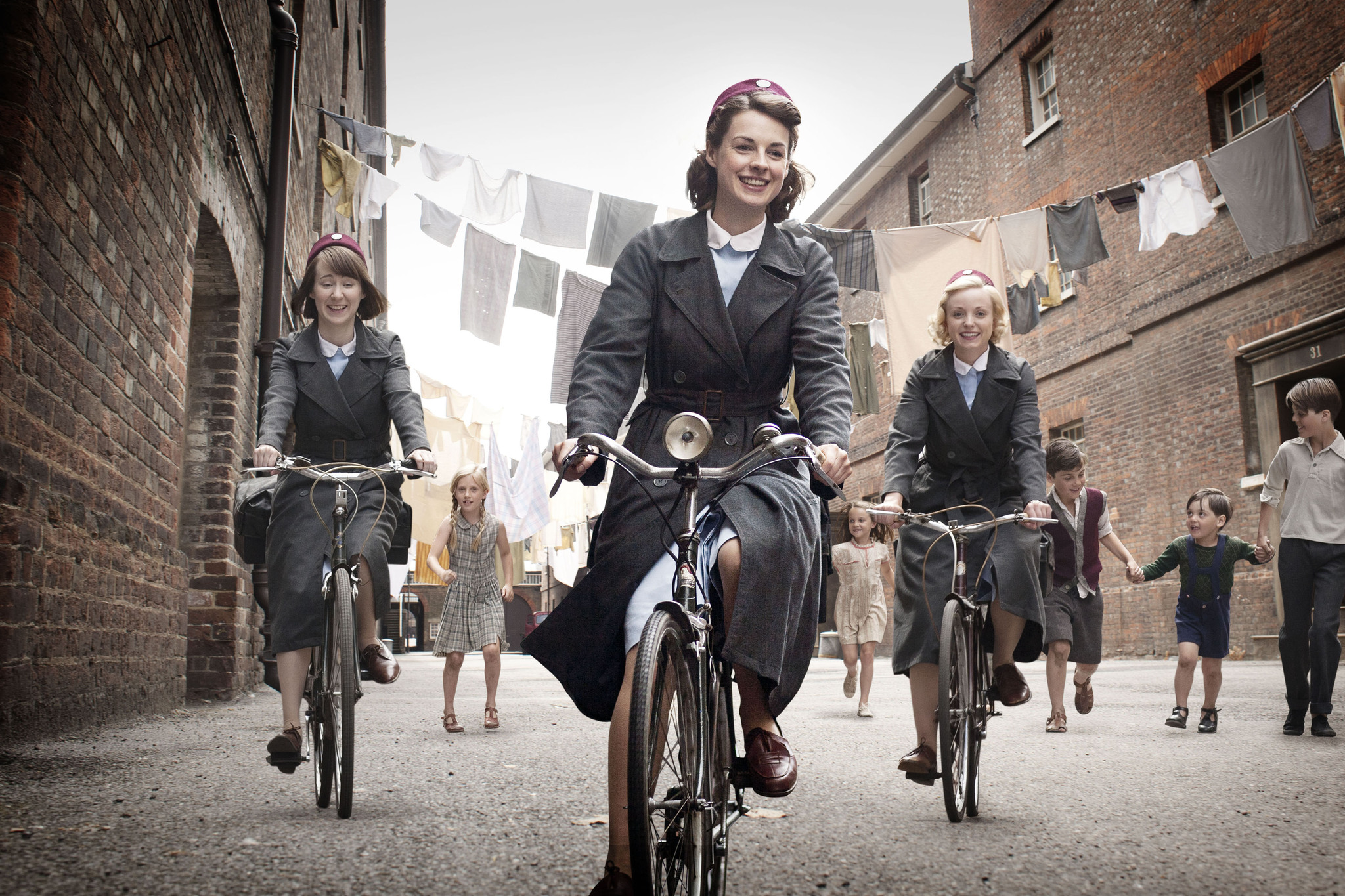Still of Bryony Hannah, Helen George and Jessica Raine in Call the Midwife (2012)