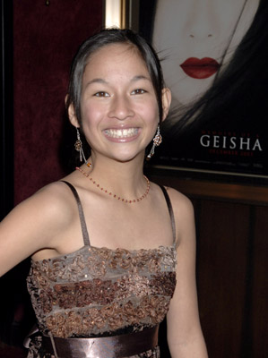 Zoe Weizenbaum at event of Memoirs of a Geisha (2005)