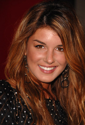 Shenae Grimes-Beech at event of Valentino: The Last Emperor (2008)