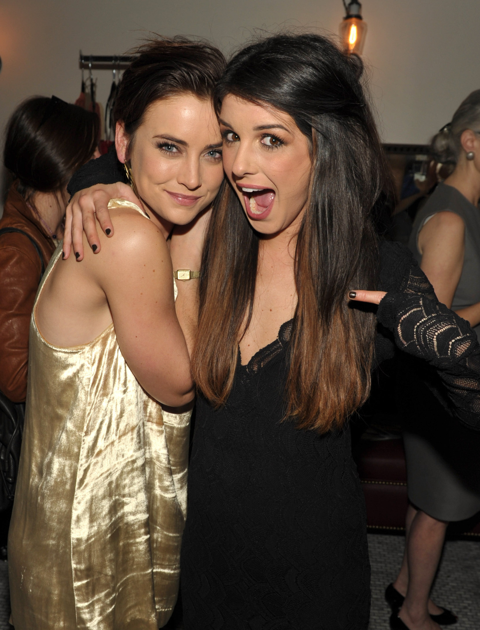 Shenae Grimes-Beech and Jessica Stroup