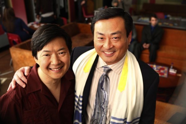 Still of Ken Jeong and Tom Yi in Community (2009)
