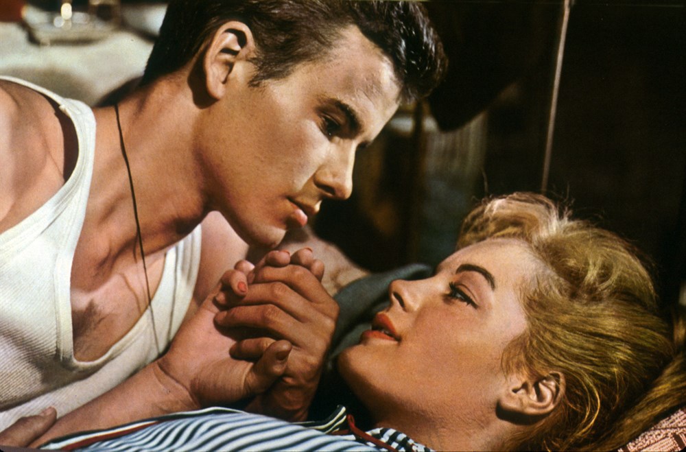 Still of Horst Buchholz and Romy Schneider in Monpti (1957)