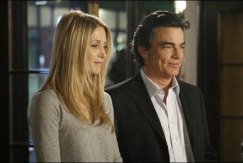 Still of Peter Gallagher and Kelly Rowan in The O.C. (2003)